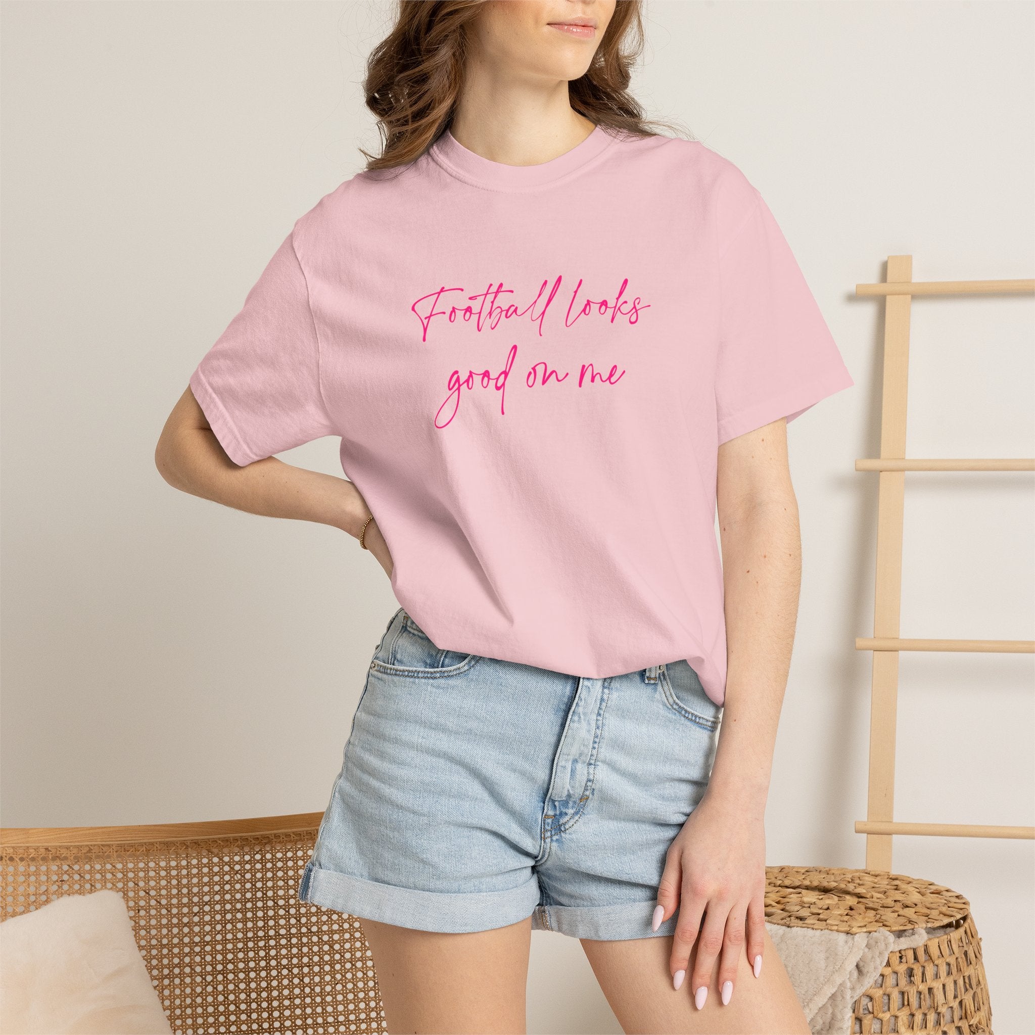 T-Shirt — "Tennessee Girl" Script Graphic Tee